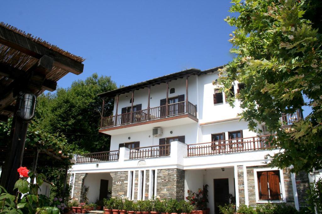 Hotel Vrionis Áyios Dhimítrios Buitenkant foto