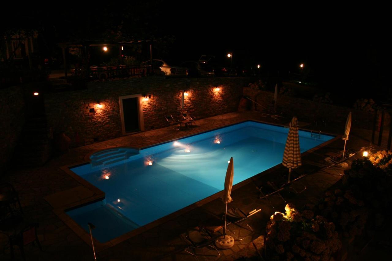 Hotel Vrionis Áyios Dhimítrios Buitenkant foto